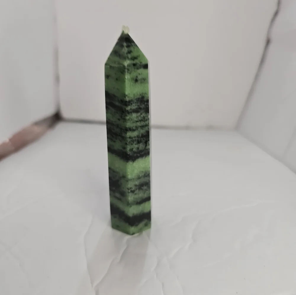 Ruby In ZOISITE - Picture 3 of 4
